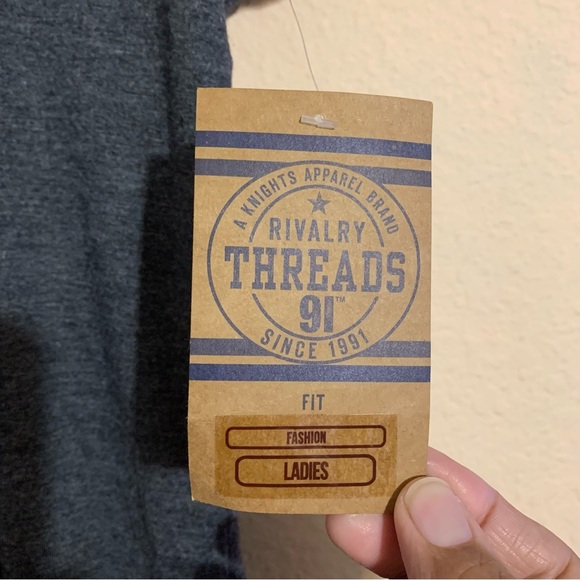 Texas A&M Aggies Gray V-Neck Short Sleeve Shirt Women's Size Large - Picture 3 of 7